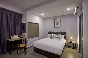 B Lot Hotel