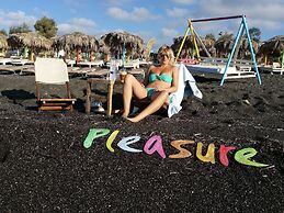 Pleasure Beachside Studios