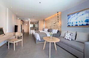 La Vela Khao Lak