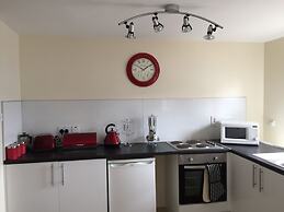 6 Varis Apartments