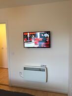 6 Varis Apartments