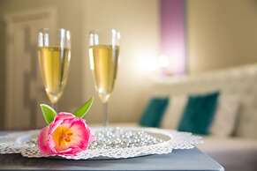 Family Residence Boutique Hotel