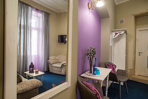 Family Residence Boutique Hotel