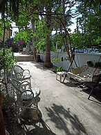 Isil Suite