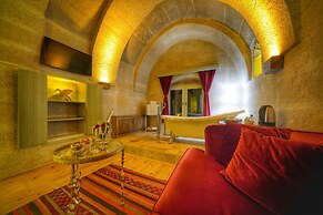 Takaev Cave House