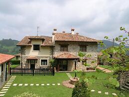 Apartamentos Llugarón