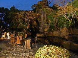 Hotel Pearl Garden