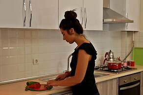 Hayat Home Suite