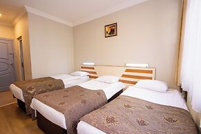 Tac Hotel