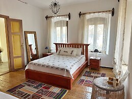 Saklı Konak