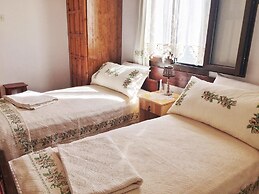 Saklı Konak