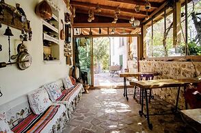 Saklı Konak