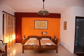 Hotel Mary