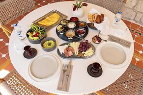 Palm Alaçatı Boutique Hotel