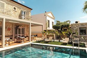 Palm Alaçatı Boutique Hotel
