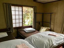 Guest House YAMASHITA-YA - Hostel