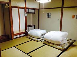 Guest House YAMASHITA-YA - Hostel
