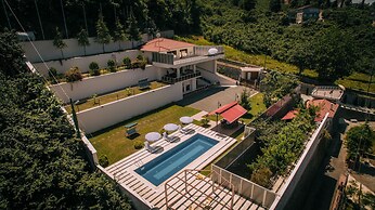 Blue & Green Villa Gursoy