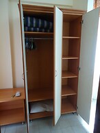 Ekin Hotel