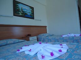 Ekin Hotel