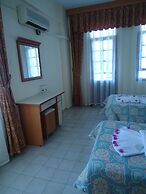 Ekin Hotel