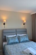 Rosy Suites Hotel