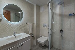Rosy Suites Hotel