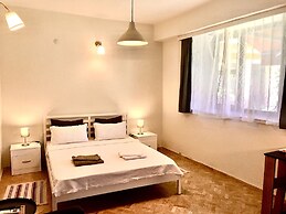 Attalos Suites Hotel