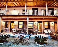 Attalos Suites Hotel