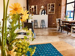 Attalos Suites Hotel