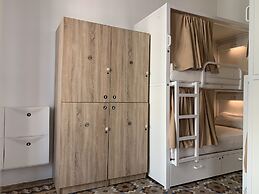 CoImpact Coliving - Hostel
