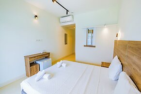 La Moda Beach Hotel