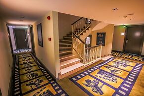 Sinema Hotel