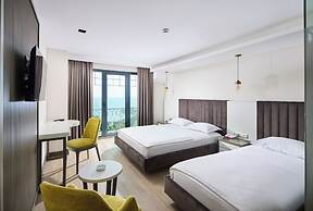 Sinema Hotel
