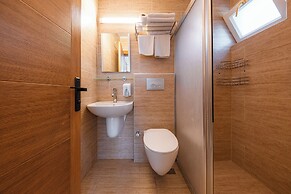Ten Apart Hotel