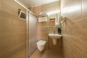Ten Apart Hotel
