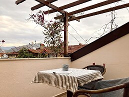Ten Apart Hotel