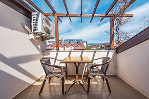 Ten Apart Hotel