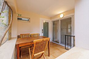 Ten Apart Hotel