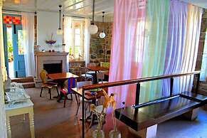 Cunda Lena Otel