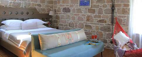 Cunda Lena Otel