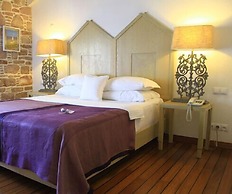 Cunda Lena Otel