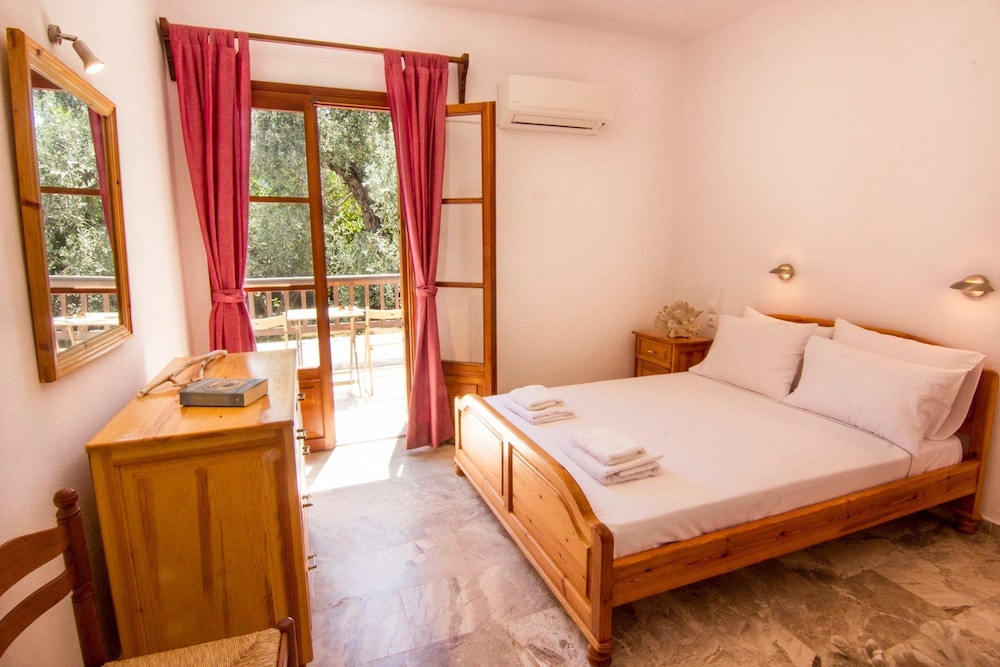 Naftilos Skiathos