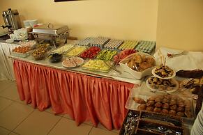 Yalcin Hotel