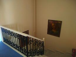 Yalcin Hotel