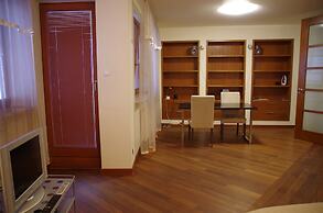 Szucha Apartments