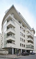 Szucha Apartments