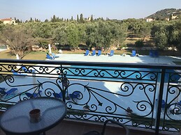 Ai - Helis Resort Hotel