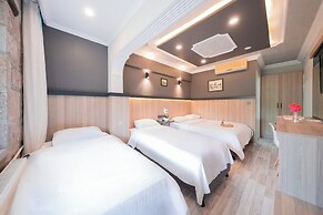 Assos Kadırga Otel