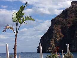 EliHotel